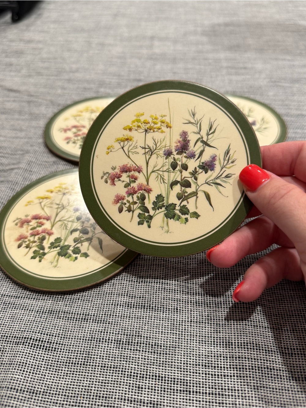 Vintage Pimpernel Botanical Round Coasters - Green Trim (Set of 4)
